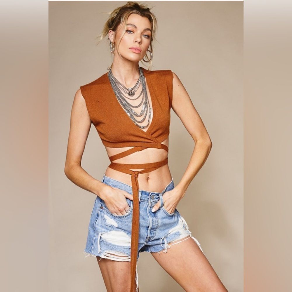 906. SOFT KNIT WRAP AROUND STYLE SLEEVELESS TOP- BRONZE